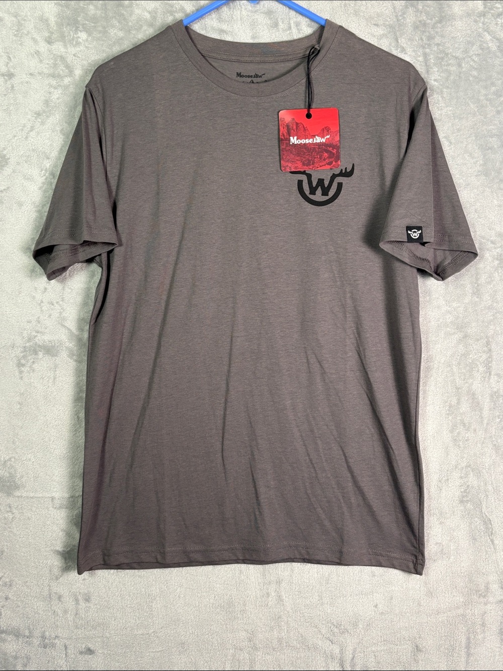 NWT New Moosejaw Gray Anchor Mens Fearsome Critter SS Tee Size Small